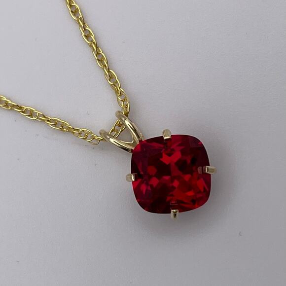 Beautiful 5ct Cushion Cut Ruby Pendant Necklace in 14k Gold - Picture 7 of 9